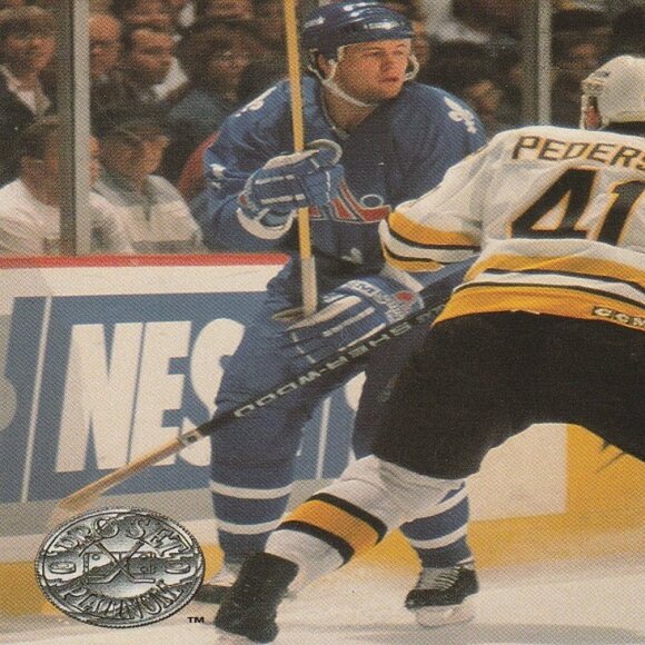 Owen Nolan Hockey Card Collection - Picture 7 of 10